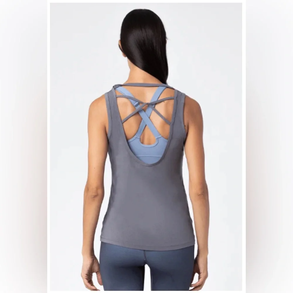 NWT Whisper Active Claire Tank - Picture 1 of 5